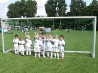 Mannschaft-mit-Pokal-01.jpg