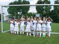 Mannschaft-mit-Pokal-04.jpg